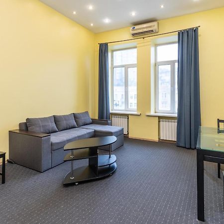 Kievacccommodation Near Gulliver 24H Self Check-In Kültér fotó